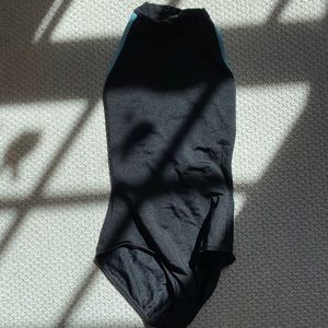 Karolina Mariia Leotard